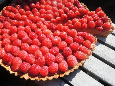 Fresh raspberry tart