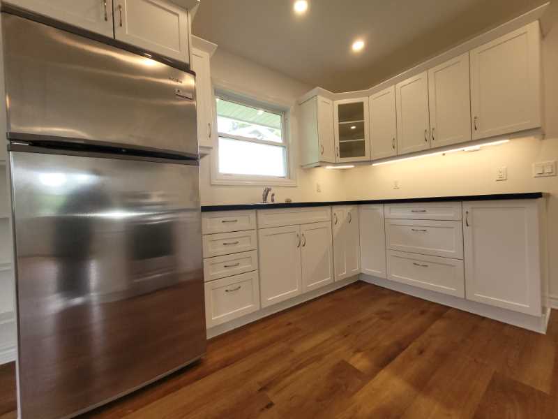 For rent: 3-bedroom upper-level bungalow - Vimarsana News