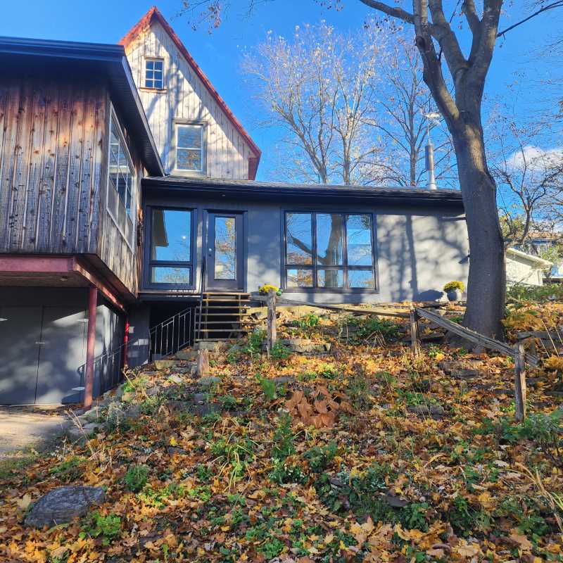 Unique, newly renovated large 4 bedroom house to rent in Almonte - Vimarsana News
